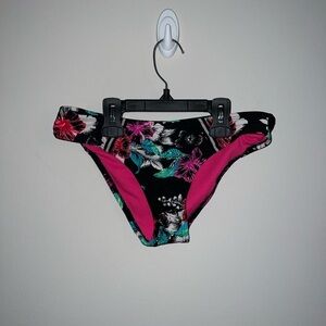 Black bikini bottoms with highlight floral print xhilaration Small